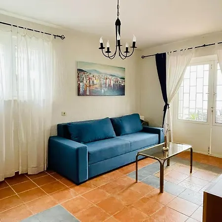 Feriehus 4 Bedroom Amazing In
