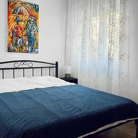 4 Bedroom Amazing In *