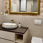 4 Bedroom Amazing In Prázdninový dům Selce