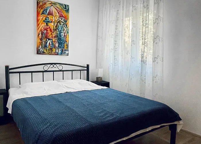 In With House Sea View *