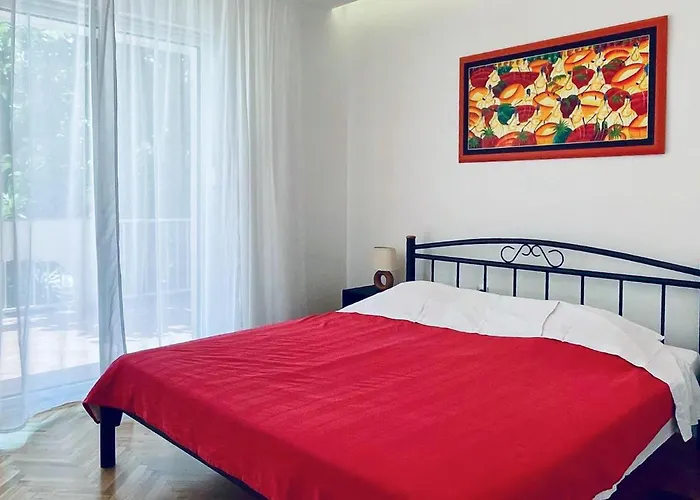 In With House Sea View